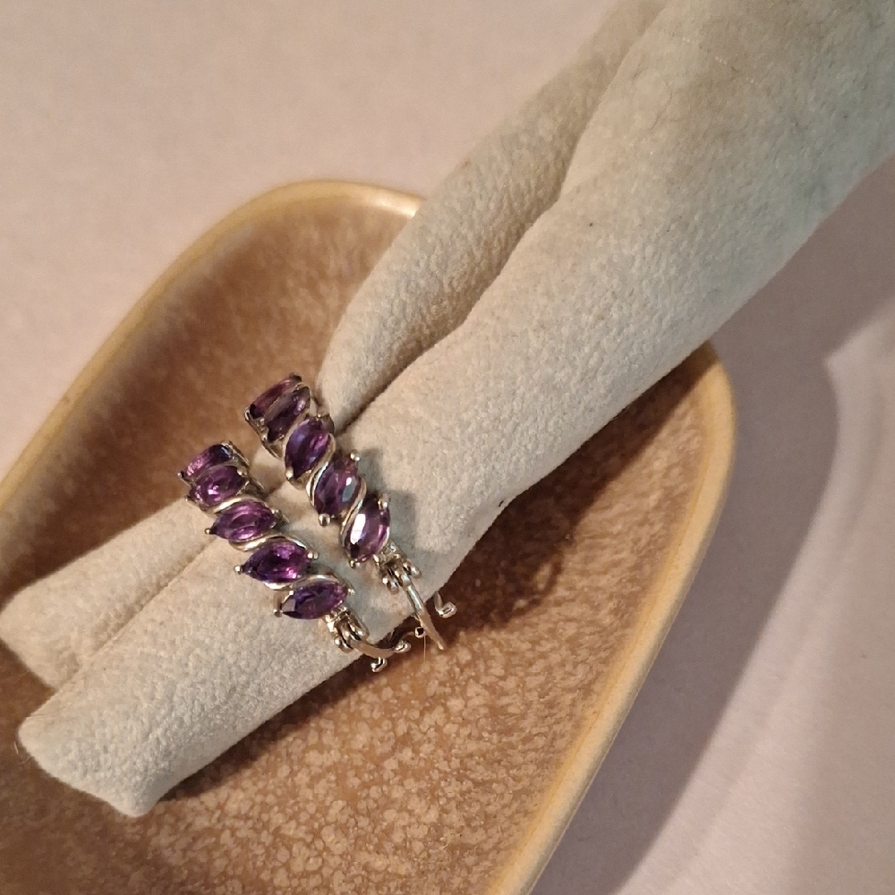 Elegant Lavender Purple Gemstone Earrings Silver Toned Hoops 5 Prong SET Stones - Picture 3 of 4
